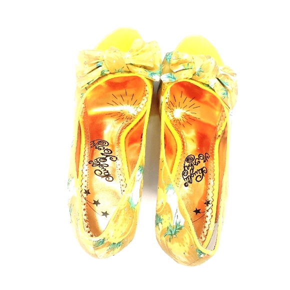 Naughty Monkey Yellow Wedges - Picture 2 of 6